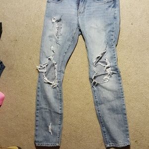 Skinny distressed jeans